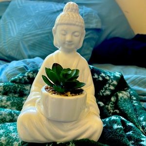 Buddha plant holder